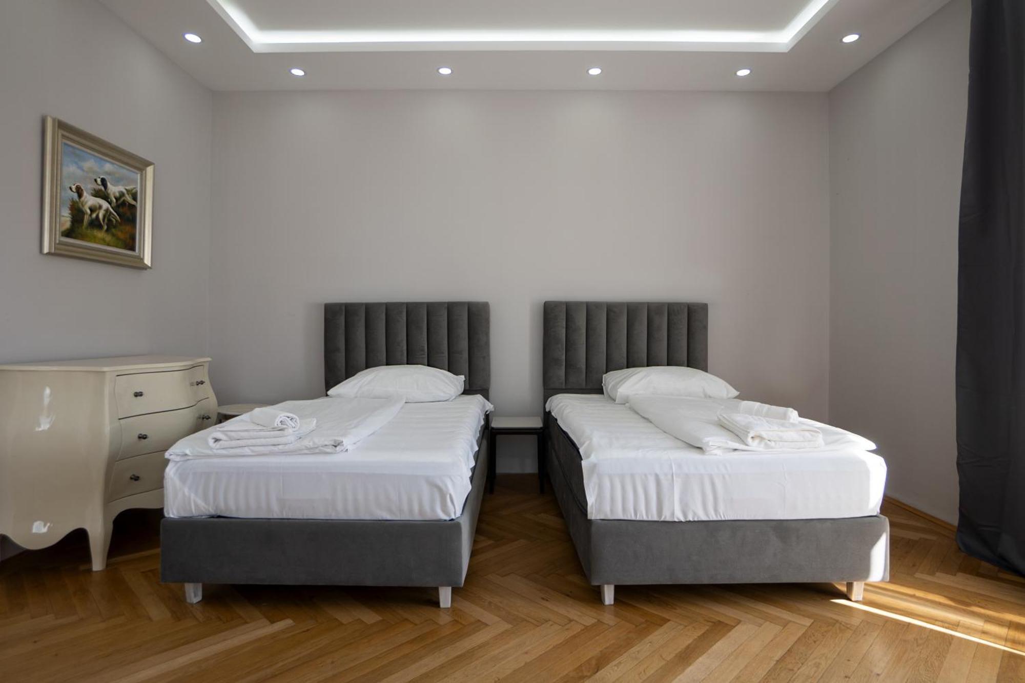 Charming 2-Room Apartment With Balcony, 15 Min To Center Viyana Dış mekan fotoğraf