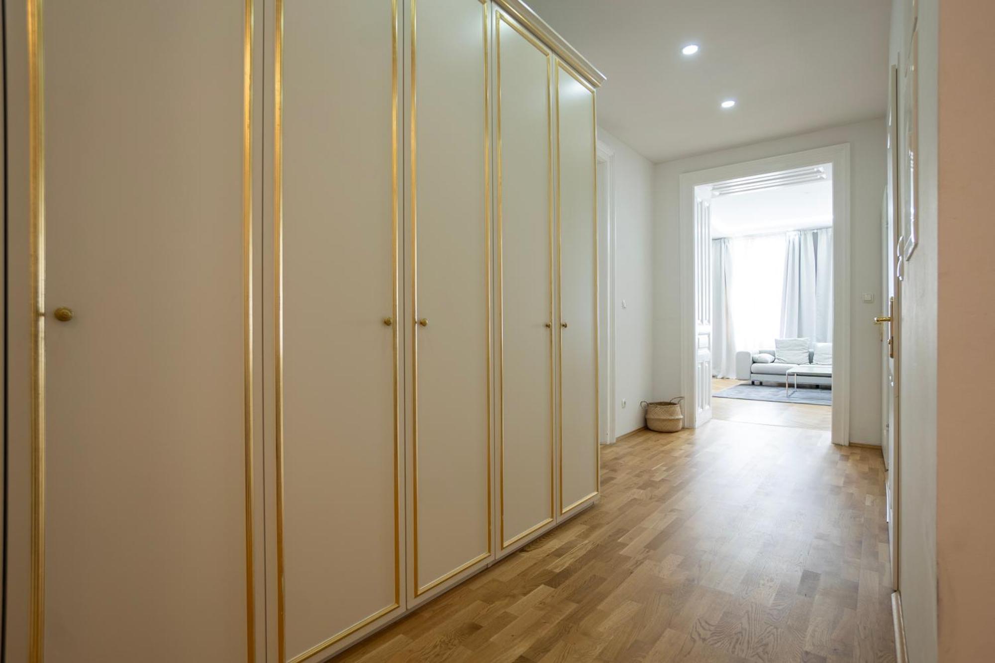 Charming 2-Room Apartment With Balcony, 15 Min To Center Viyana Dış mekan fotoğraf
