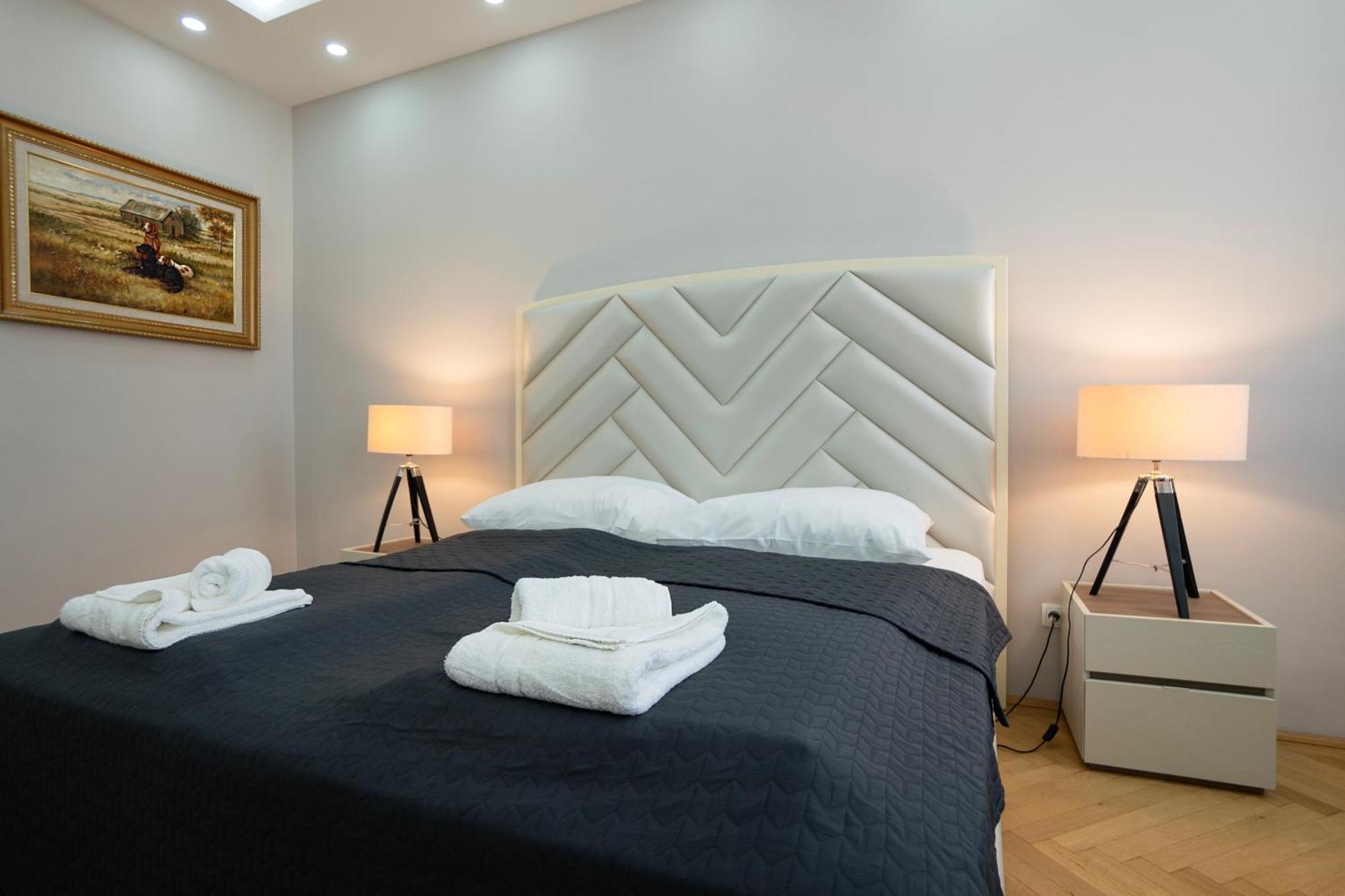 Charming 2-Room Apartment With Balcony, 15 Min To Center Viyana Dış mekan fotoğraf