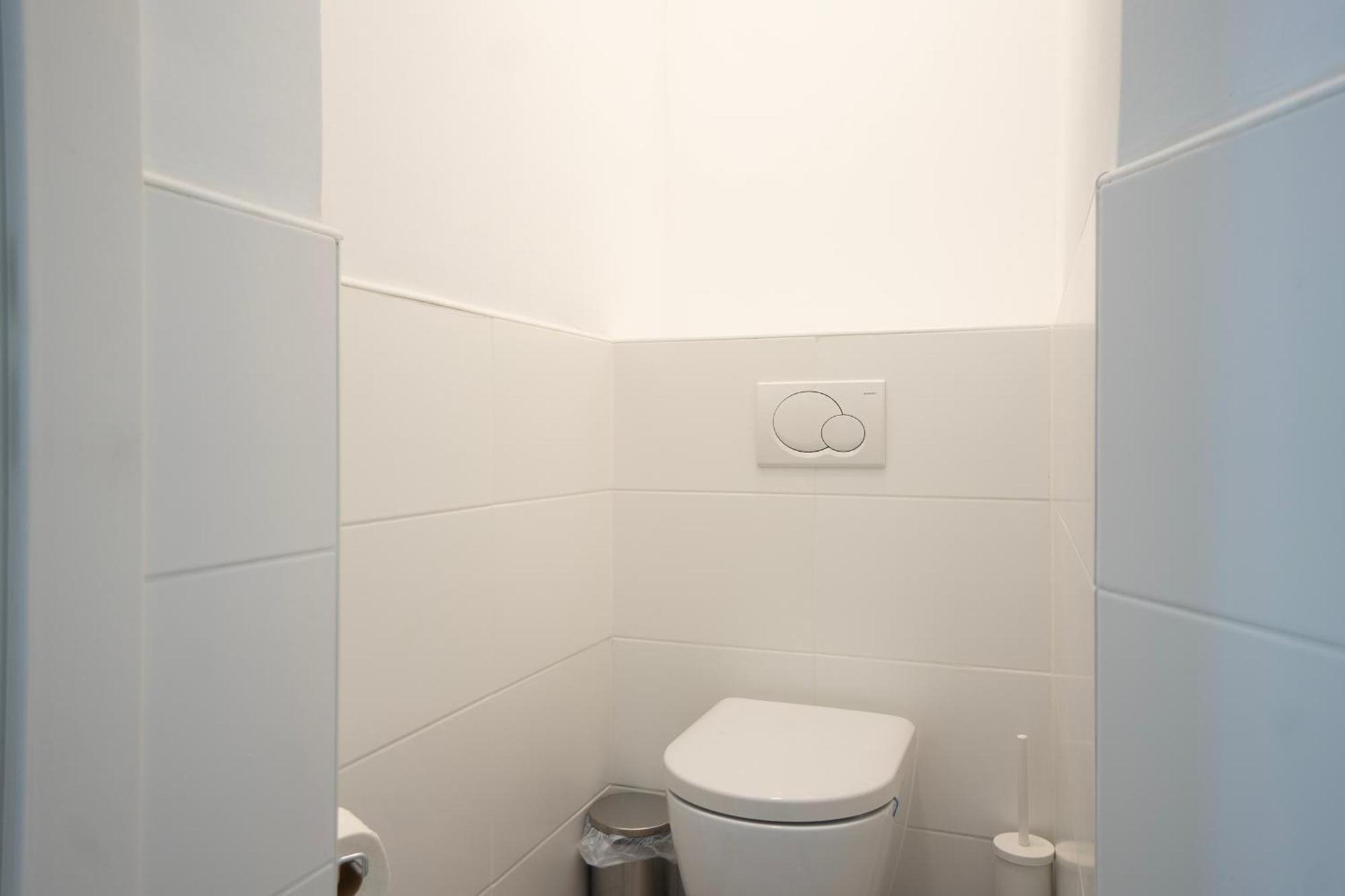 Charming 2-Room Apartment With Balcony, 15 Min To Center Viyana Dış mekan fotoğraf