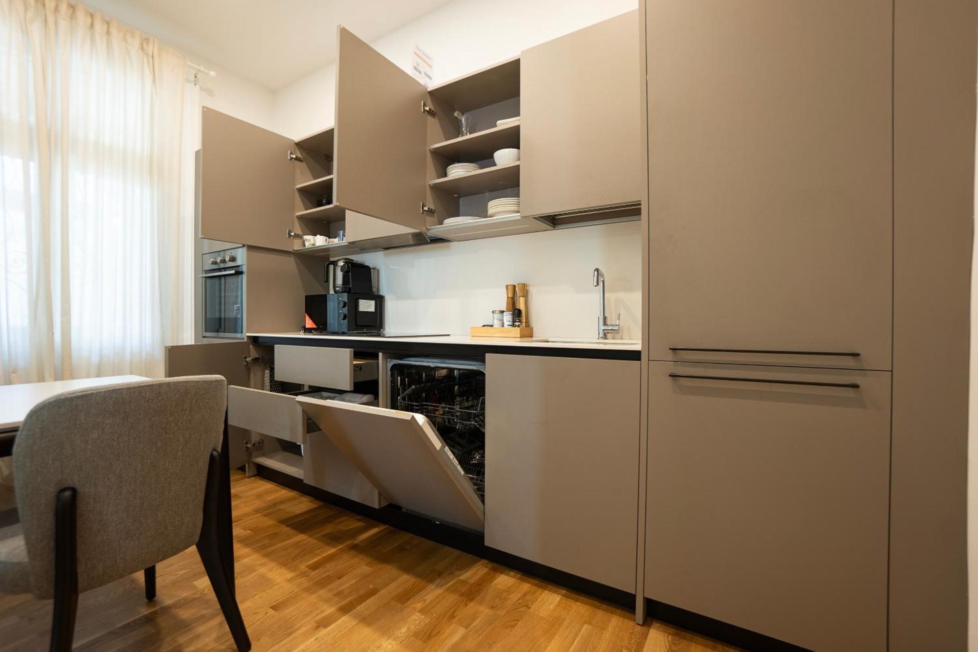 Charming 2-Room Apartment With Balcony, 15 Min To Center Viyana Dış mekan fotoğraf